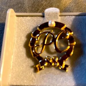 New Vintage AVON PC President’s Club 88 Pearl Gold-tone Brooch